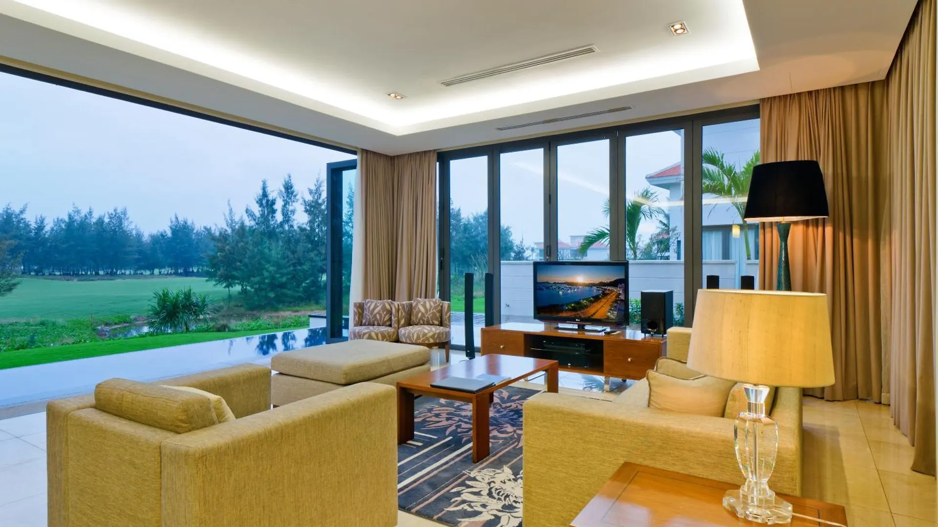 The Ocean Resort Danang 0*, Da Nang